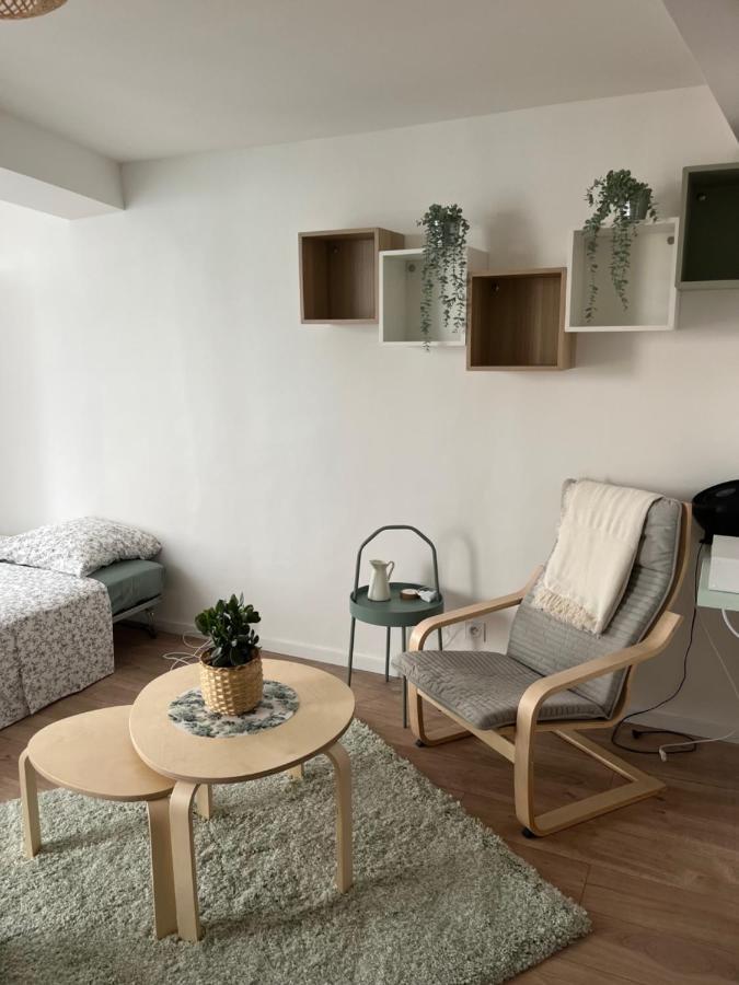 Studio Hyeres -Rue Pietonne Climatisation Lit 160 Tout Equipe - Sabrina Екстер'єр фото